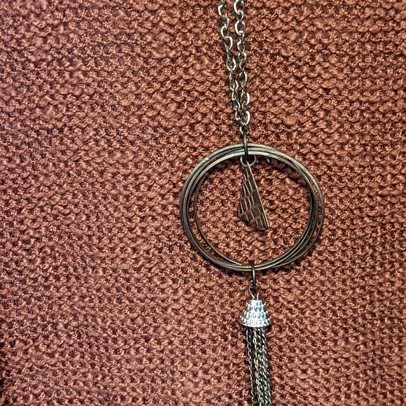 Necklace - Picture 5 of 6